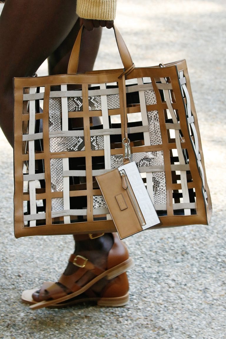 Al aire libre. La colección SS 2020 de Fendi